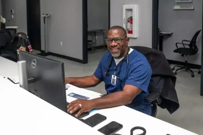 693e3a904b134 Dr. Lincoln Coffie